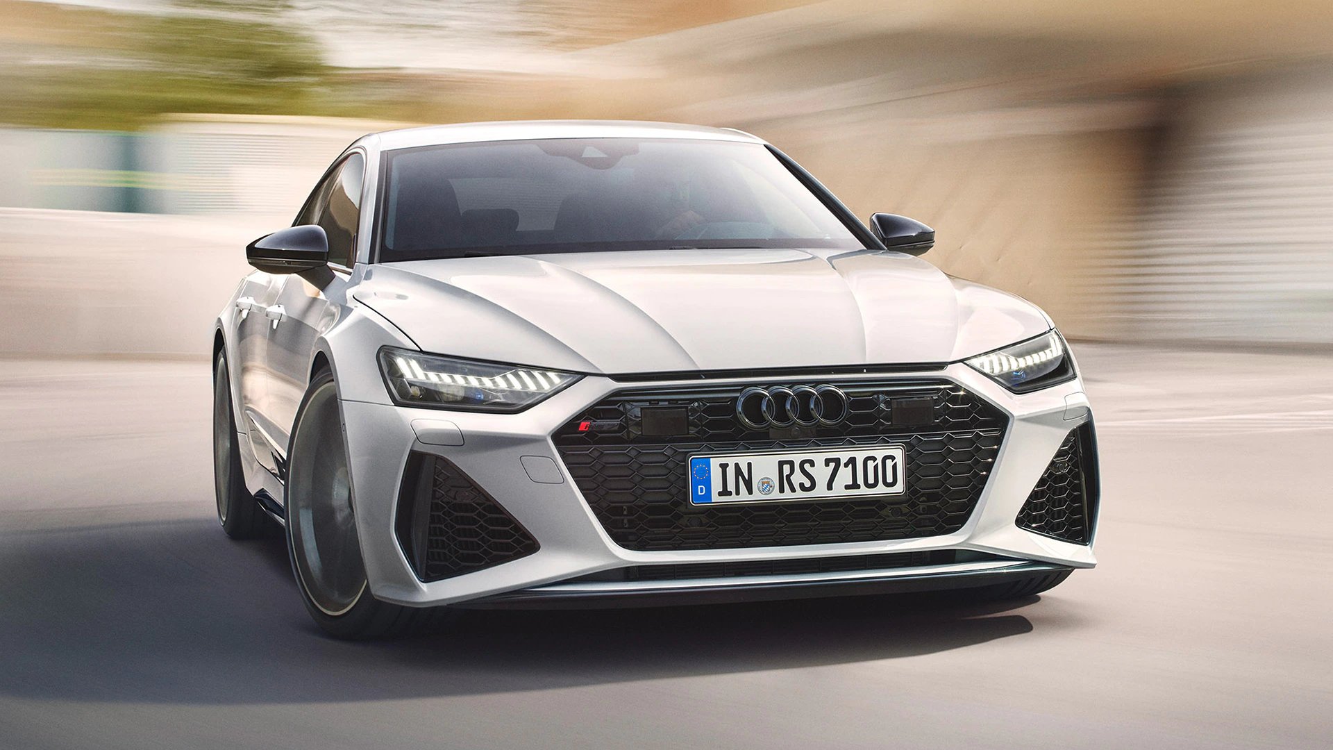 RS 7 Sportback in dynamic driving