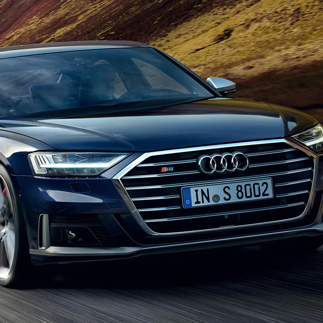 Audi S8 L