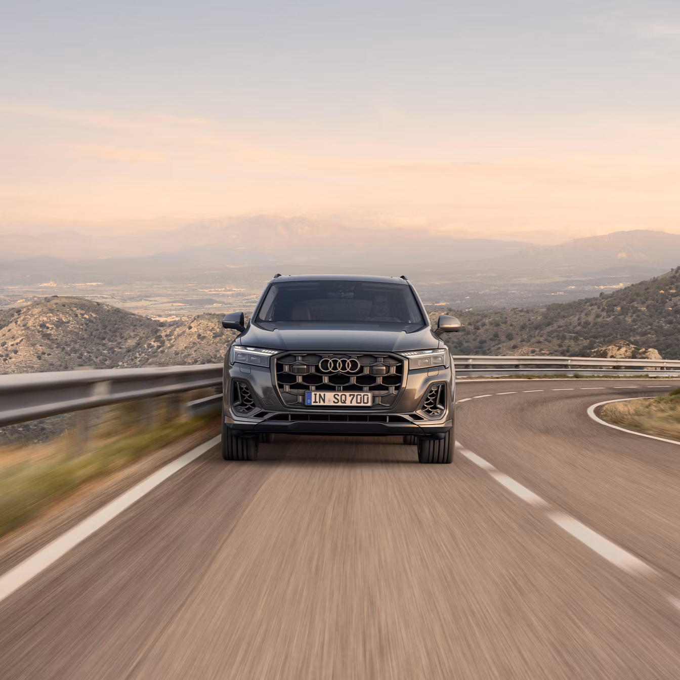 Dynamic front view Audi SQ6 SUV e-tron